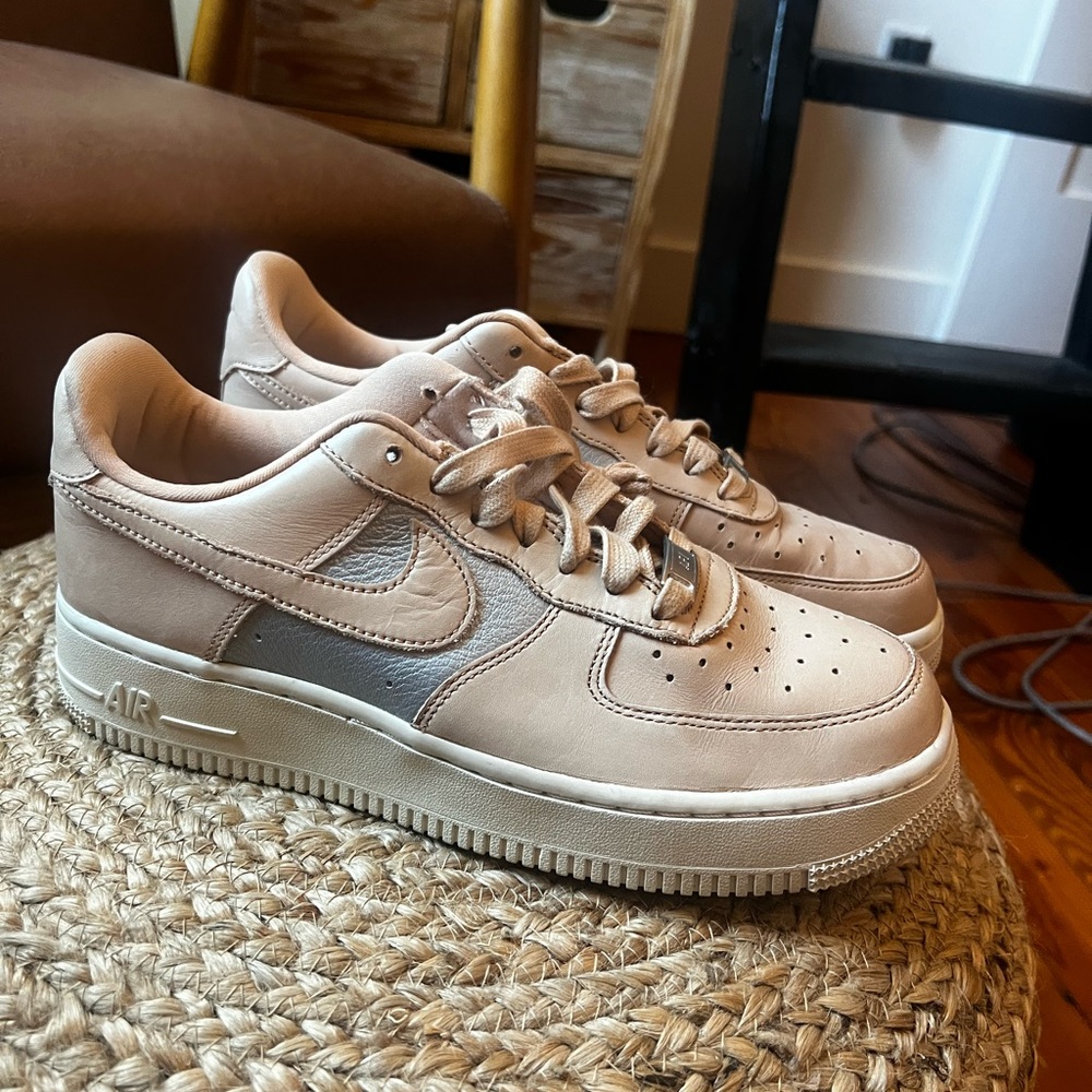 Nike Air Force 1 Premium Vachetta tan swoosh size 9